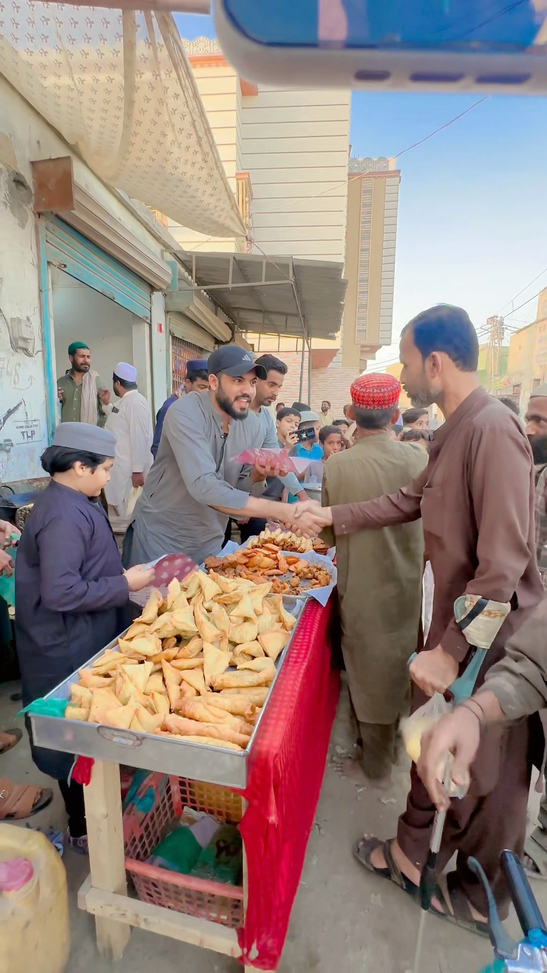 FREE SHOP for iftar || must watch vlog on Channel || #viralvideo #trending #foryou #foryoupage